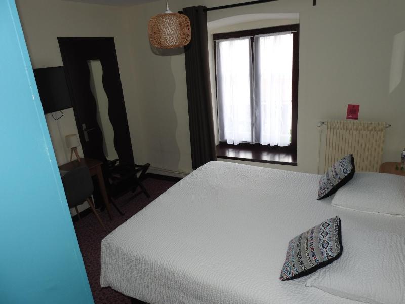 Double Room with Garden View image 2