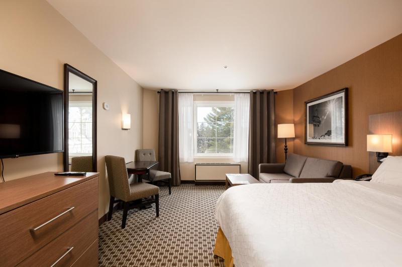 Holiday Inn Express & Suites Tremblant By IHG - image 33