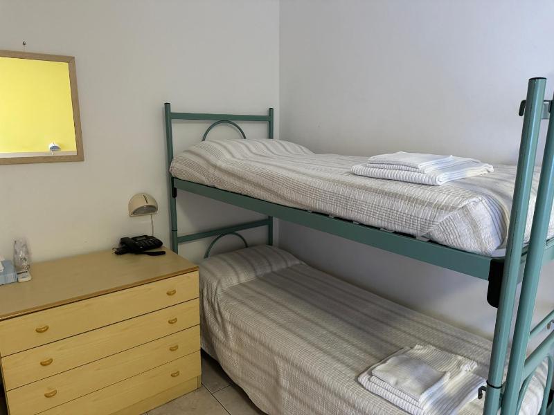 Quadruple Room image 4
