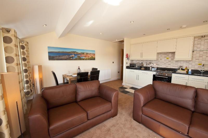 Harbourside Apartments with Private Parking - image 28