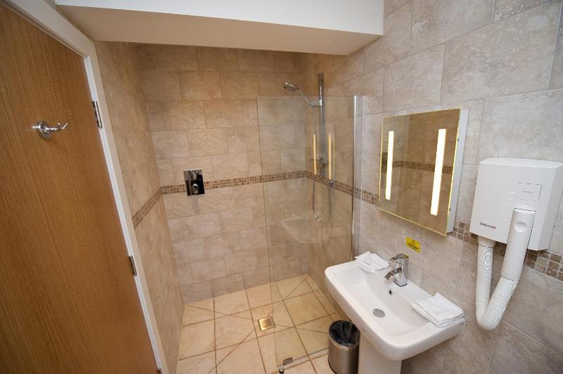 Harbourside Apartments with Private Parking - image 38