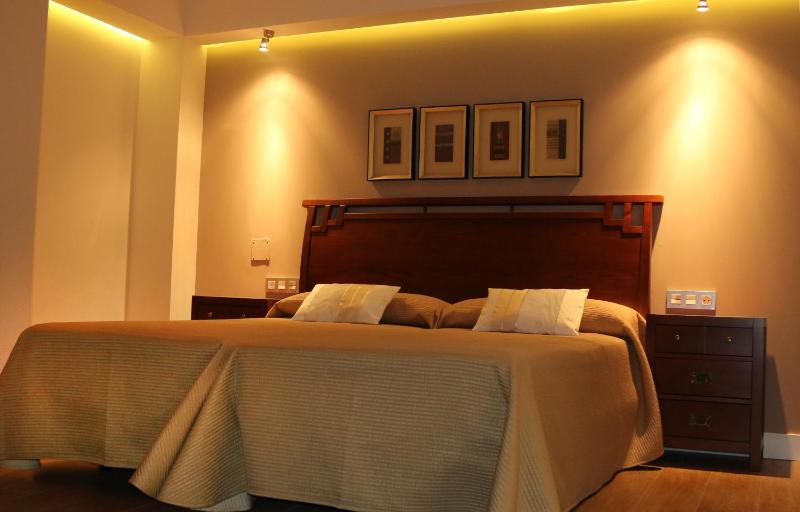 Apartamentos Rondacentro - image 9