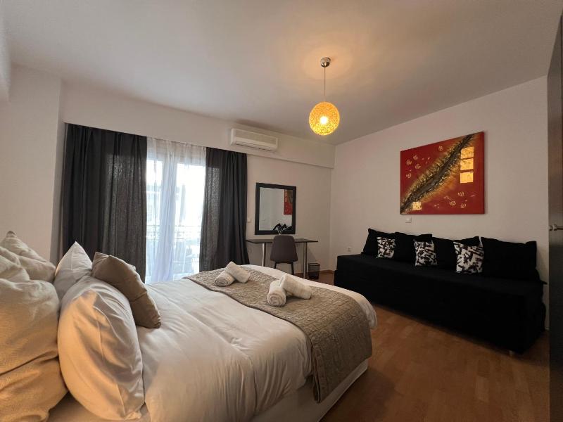 Allure Athens Urban Suites - image 9