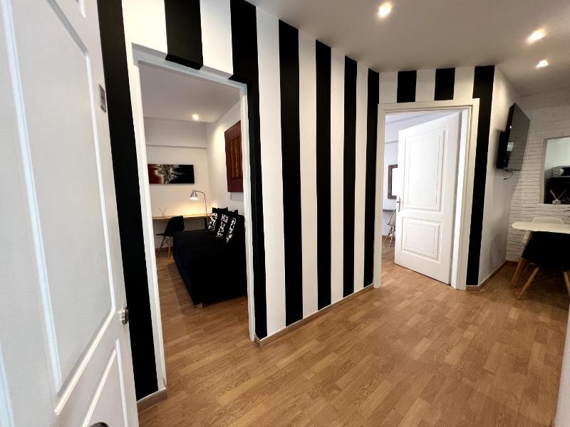 Allure Athens Urban Suites - image 7