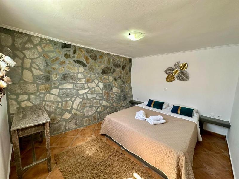 Apartment with Pool View  image 2