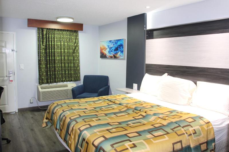 King Room image 2
