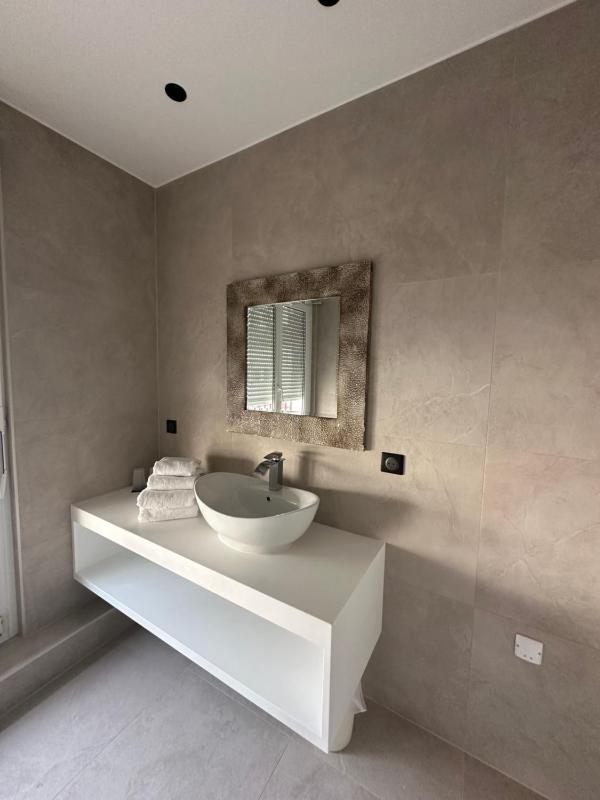 Superior Double or Twin Room image 4
