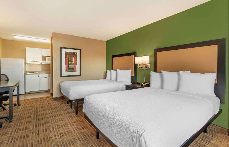 Studio with 2 Double Beds - Non-Smoking image 1