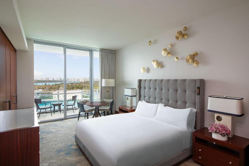 Coastline View 2 Bedroom Suite, Bedroom 1: 1 King, Bedroom 2: 1 King image 4