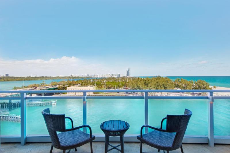 Coastline View 1 Bedroom Suite image 4