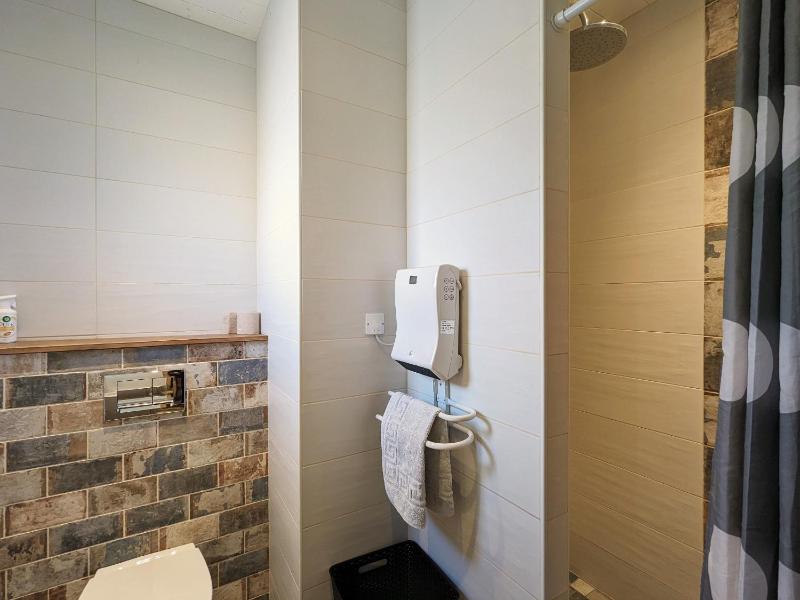 Chalet neuf à Gérardmer avec terrasse et parking privé - FR-1-589-465 - image 20