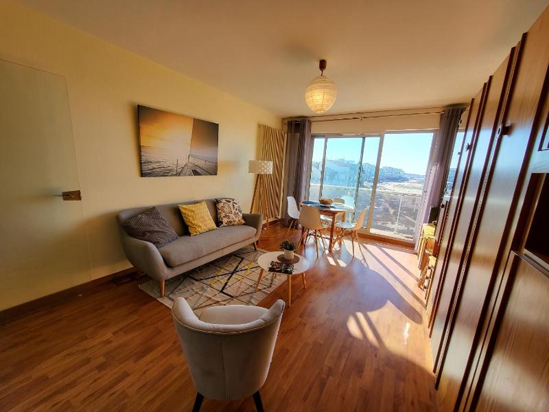 Studio proche plage avec parking privatif et balcon - FR-1-92-615 - image 6