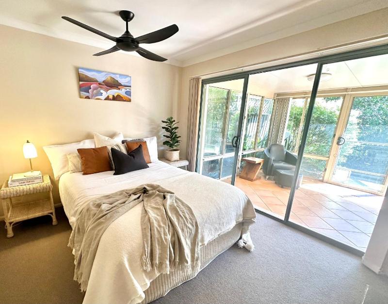 Breather - Pet-Friendly Yamba Escape Just Minutes from Pippi Beach - Holiday Yamba - image 4