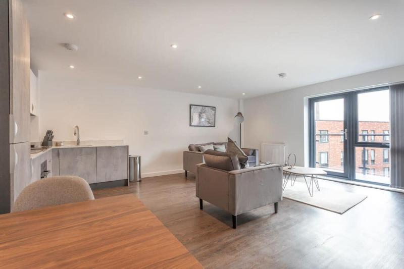 Apartment image 3