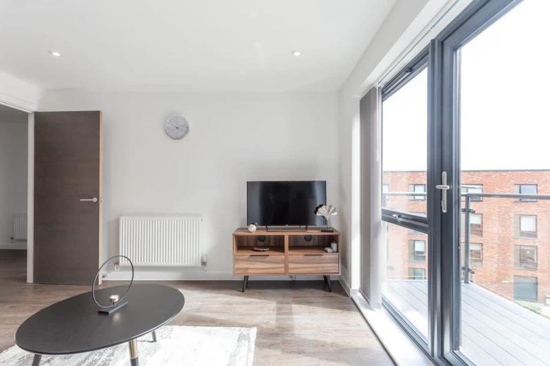 Apartment image 3