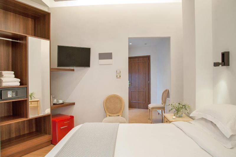 Premium Double Room image 1