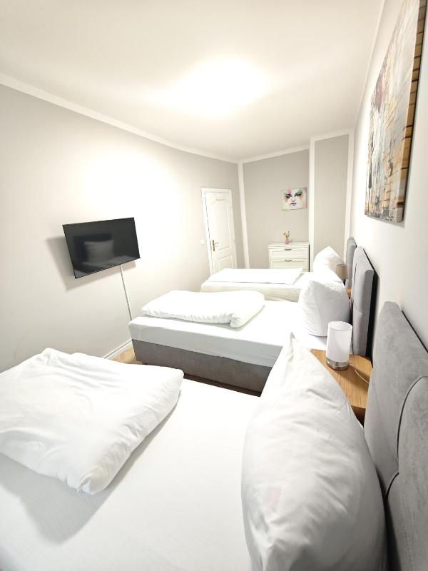 Zollikof Aparts - Sauna & Studioapartments - image 37