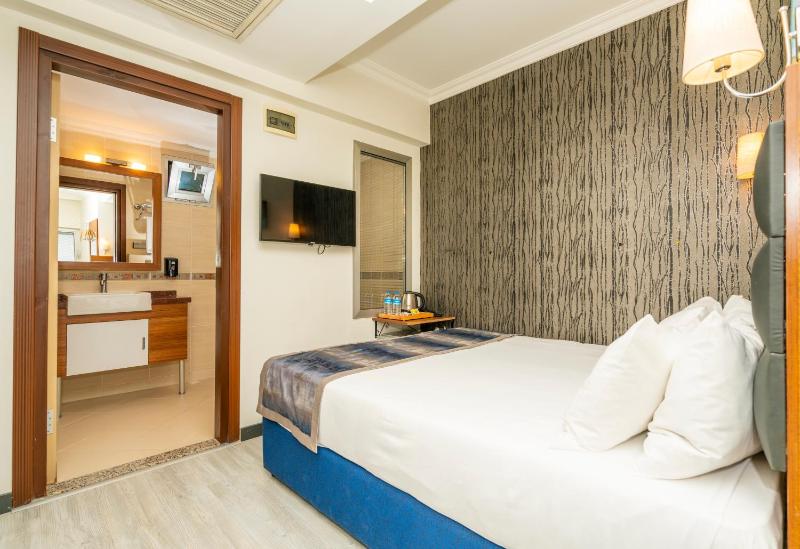 Budget Double Room image 4