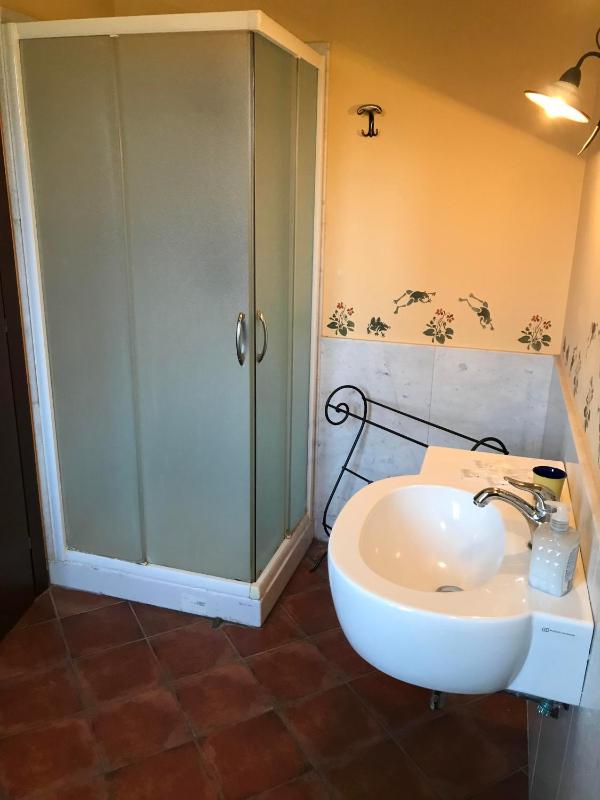 Quadruple Room image 3