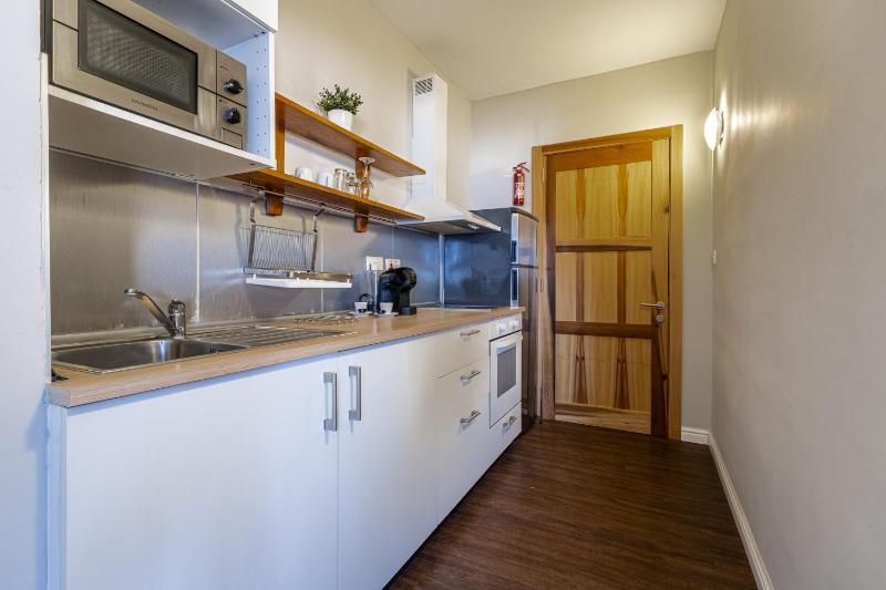 Studio Apartment image 2