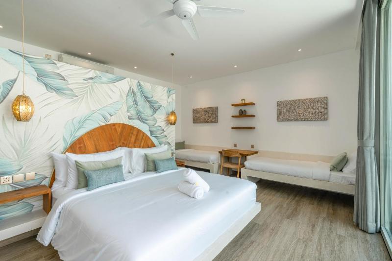 Vida and Vola - Majestic Coastal Retreat in Canggu - image 20