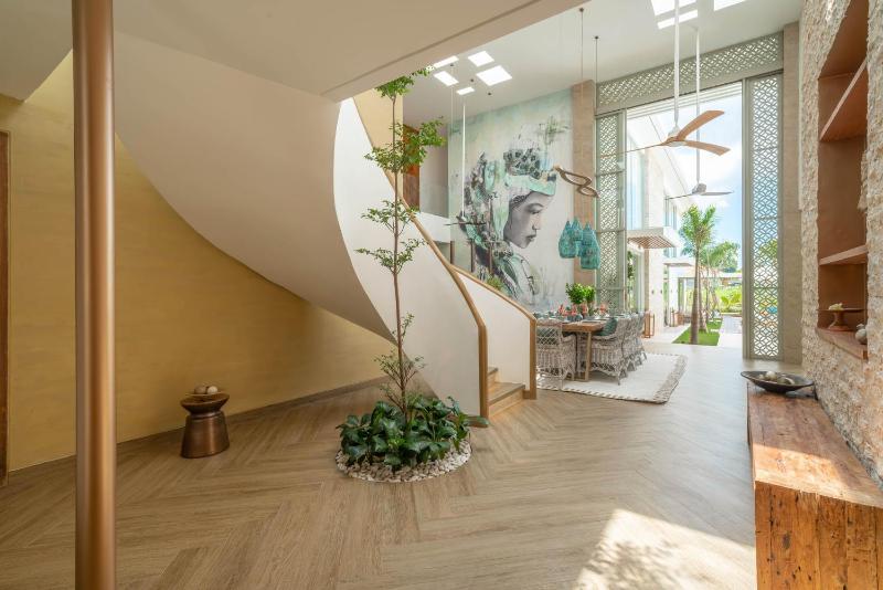Vida and Vola - Majestic Coastal Retreat in Canggu - image 40