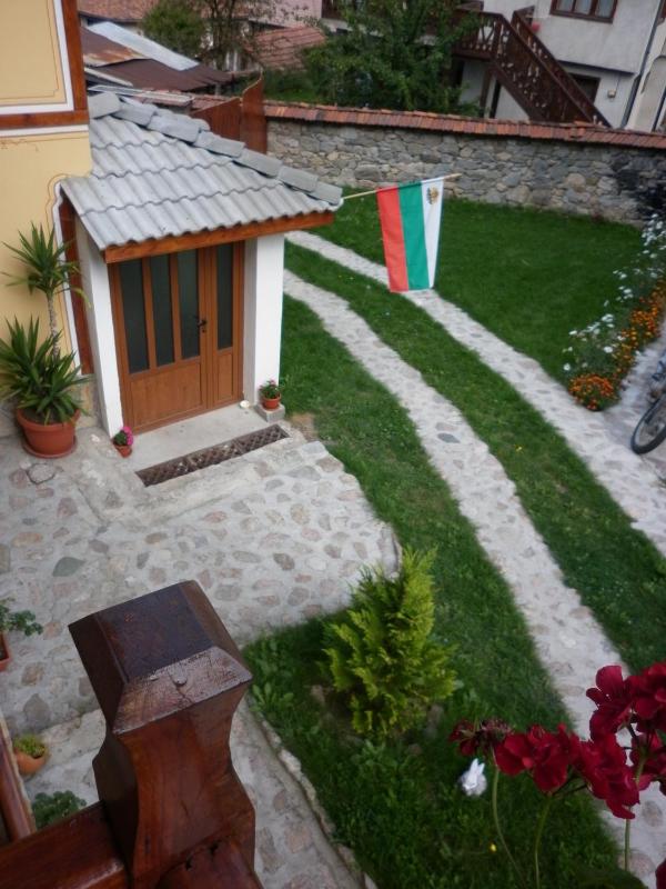 Double Room with Extra Bed image 3