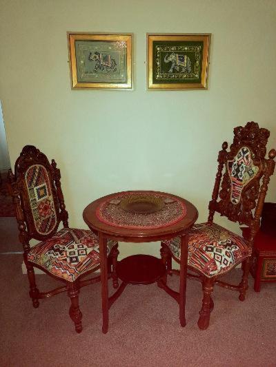 One-Bedroom Suite image 3