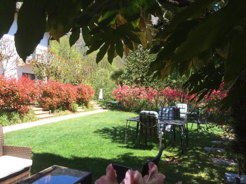 Double or Twin Room with Private Garden image 2