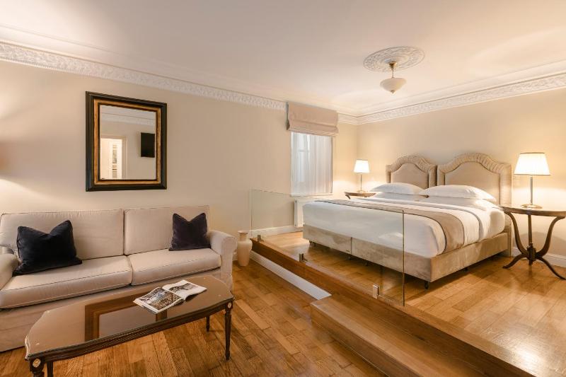 Junior Suite image 3