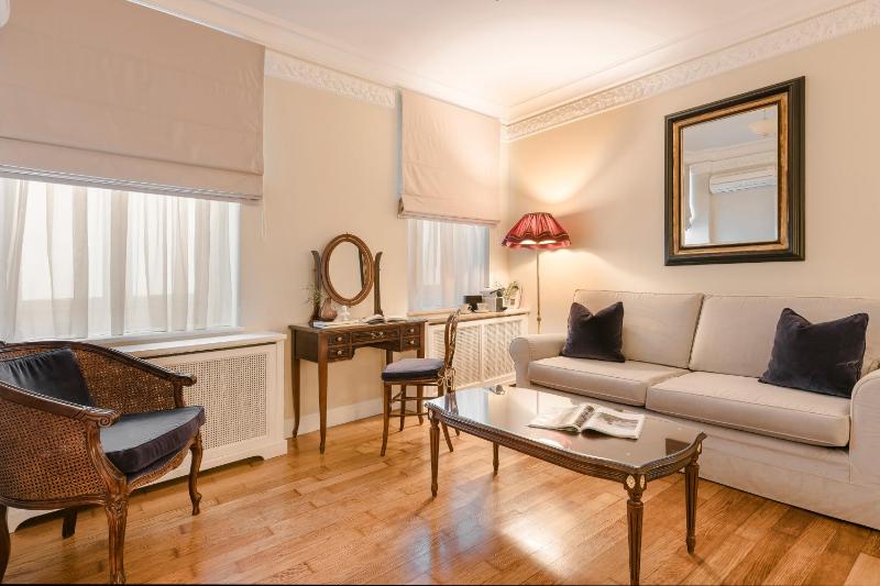 Junior Suite image 4