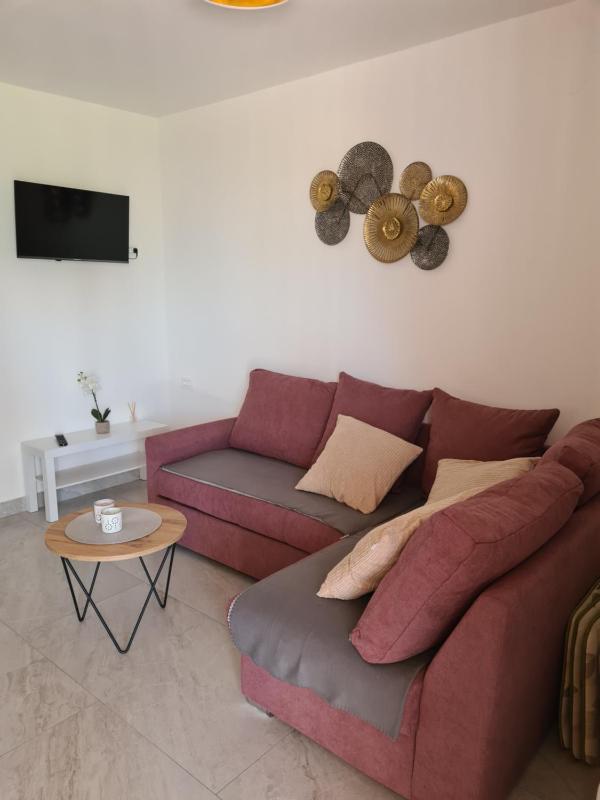 Apartment with Sea View (4 Adults) image 2