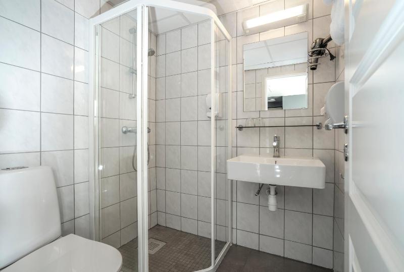 Double Room image 2