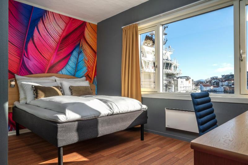 Superior Double Room image 1