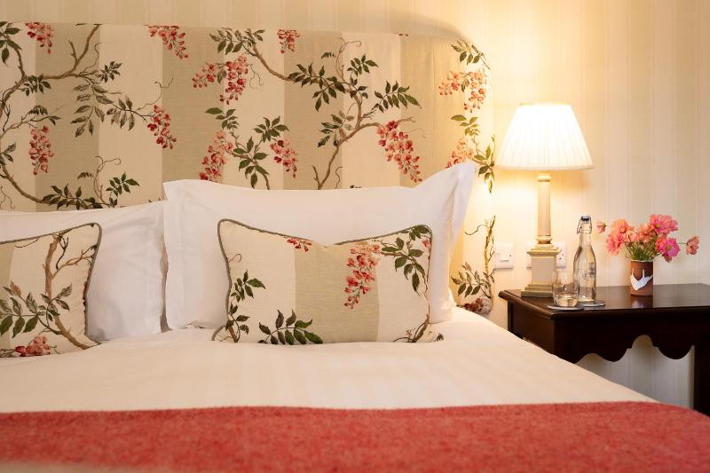 Superior Double Room image 3