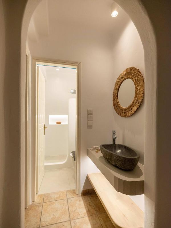 Parikia Cove Mansion - image 44