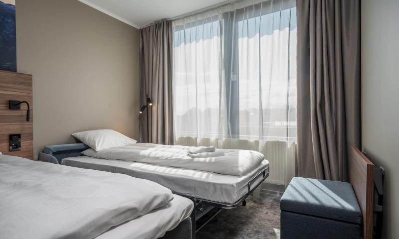 Standard Triple Room image 4