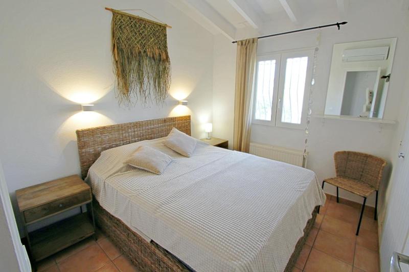 Golondrina - panoramic hillside holiday house in Moraira - image 25