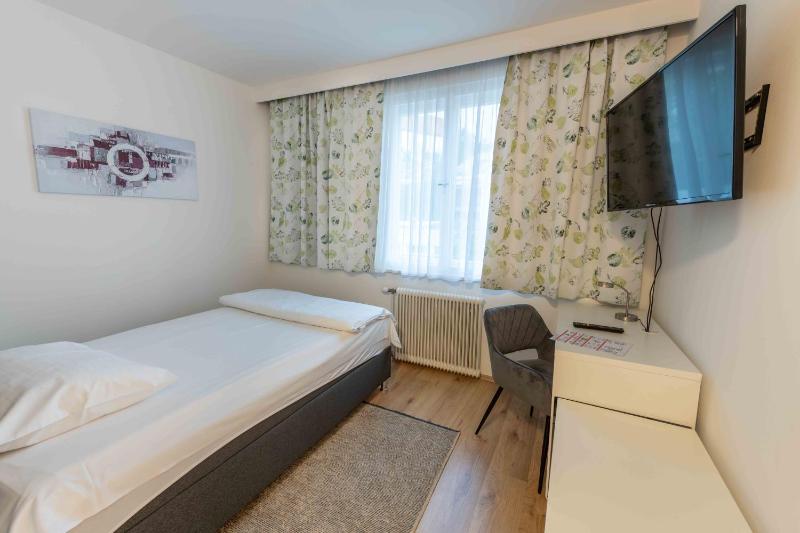 Single Room image 1