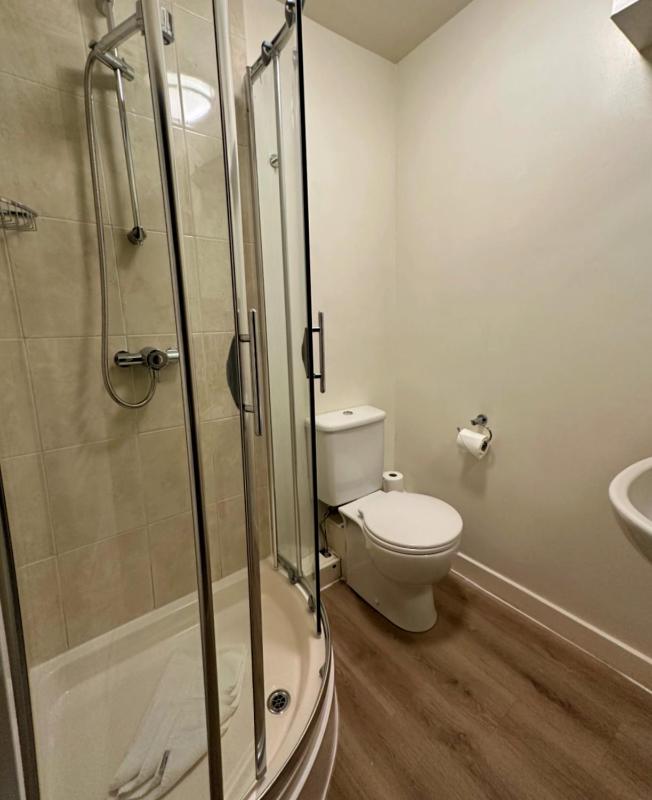 Standard Single Room image 3