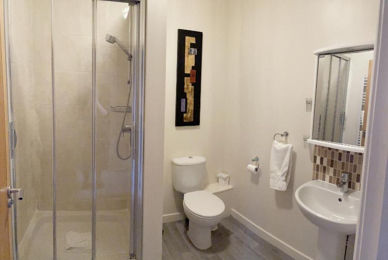 Standard Single Room image 4