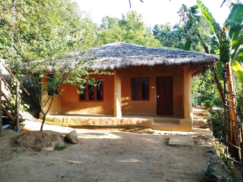 Cosmic Mud House Kanthalloor - image 4