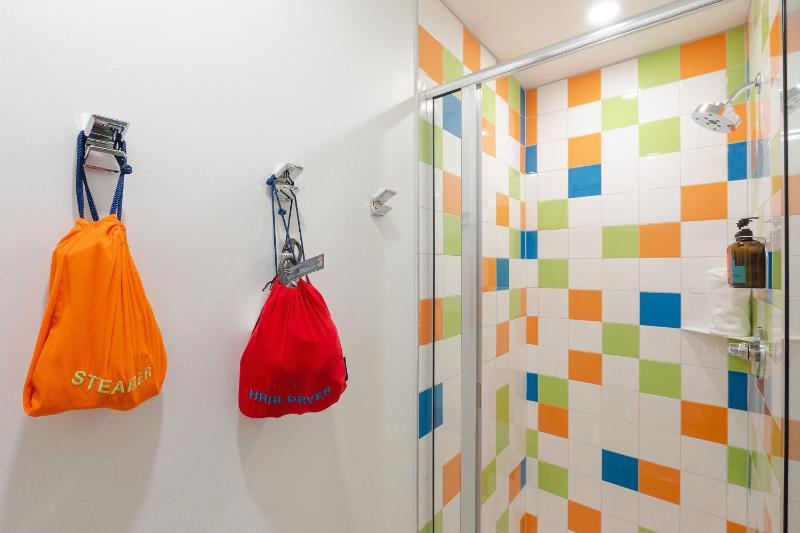 Suite 111 image 3