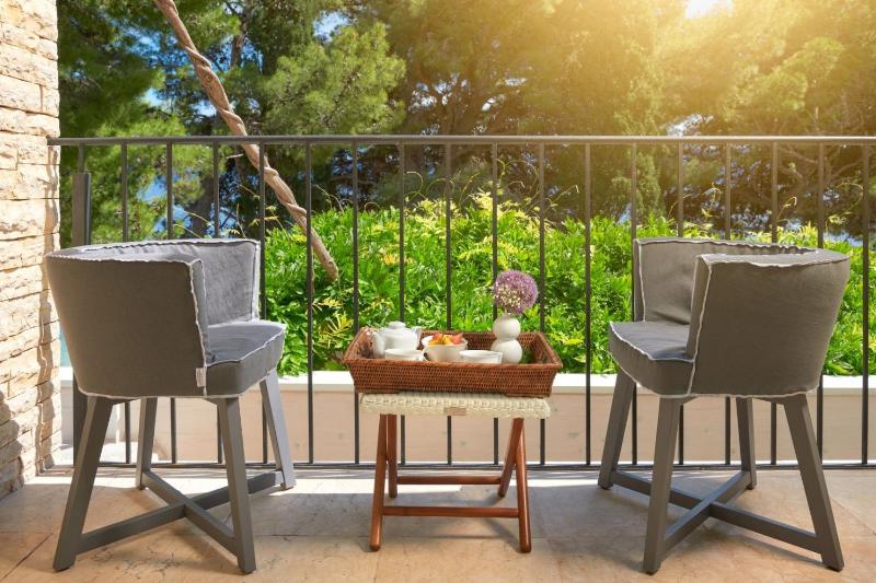 Luxury Beachfront Villa Castello Bol with private pool at the promenade Zlatni Rat at the beach in Bol - Brac - image 25