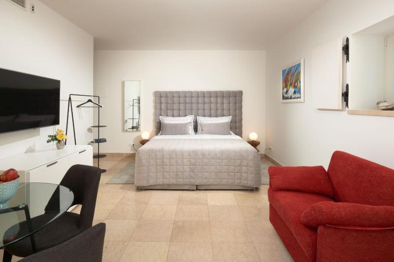 Luxury Beachfront Villa Castello Bol with private pool at the promenade Zlatni Rat at the beach in Bol - Brac - image 37