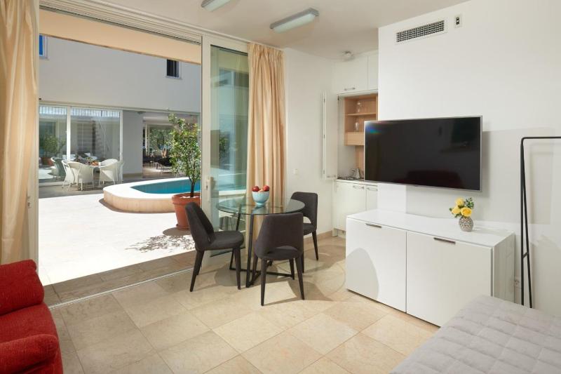 Luxury Beachfront Villa Castello Bol with private pool at the promenade Zlatni Rat at the beach in Bol - Brac - image 17