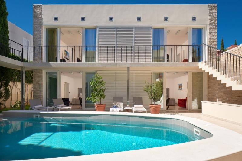 Luxury Beachfront Villa Castello Bol with private pool at the promenade Zlatni Rat at the beach in Bol - Brac - image 32