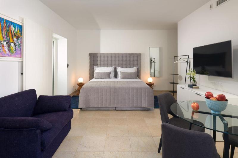 Luxury Beachfront Villa Castello Bol with private pool at the promenade Zlatni Rat at the beach in Bol - Brac - image 9