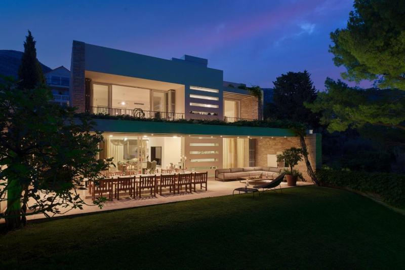 Luxury Beachfront Villa Castello Bol with private pool at the promenade Zlatni Rat at the beach in Bol - Brac - image 34