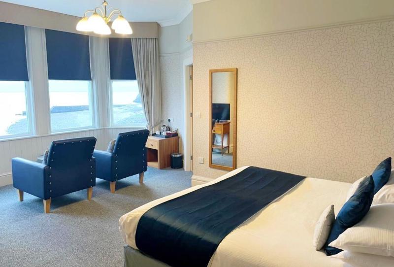 Executive Double or Twin Room image 4